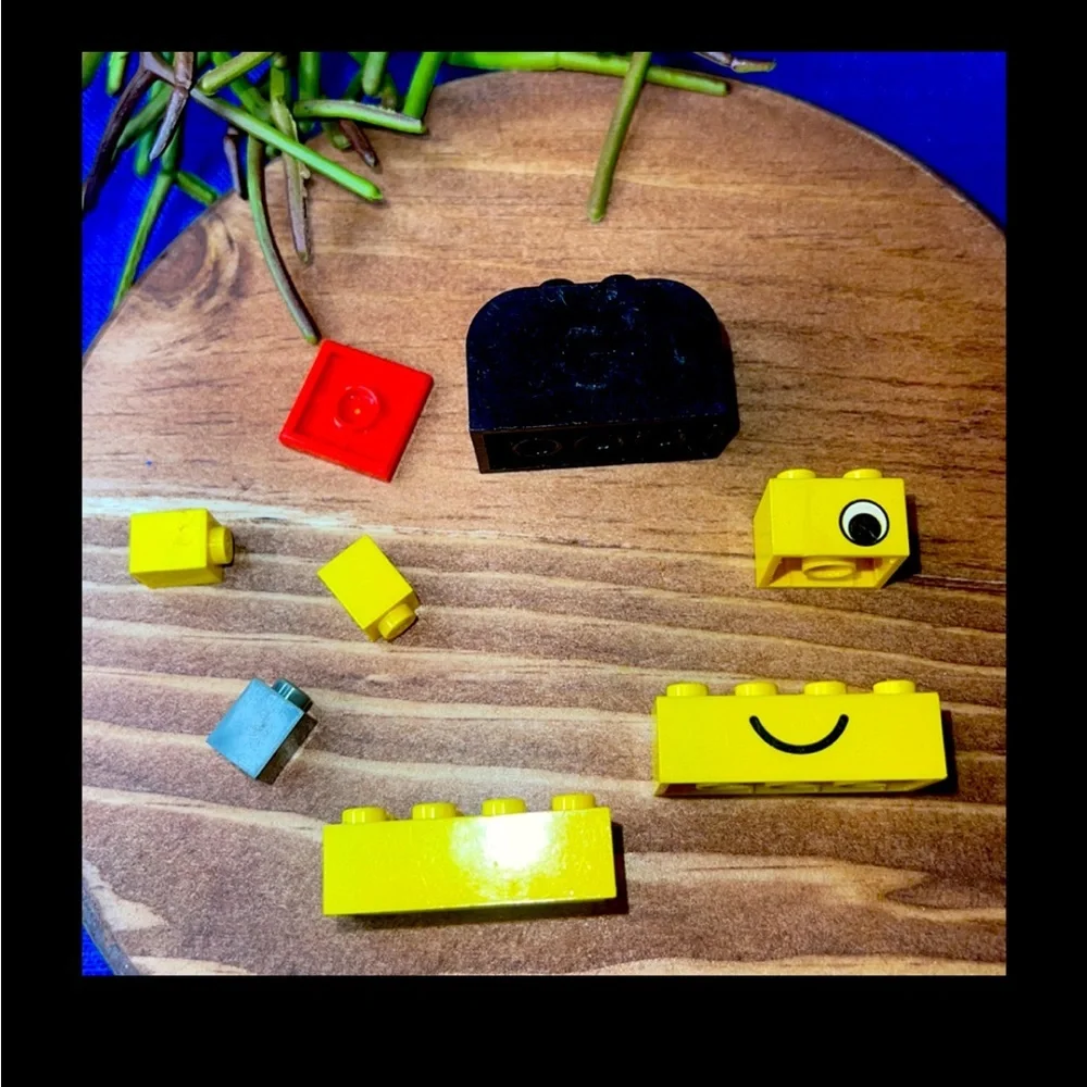 Lot of LEGO EYES & SMILES or MOUTHS Some Double-sided.